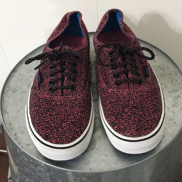 Vans Pink Black Design - Picture 2 of 5